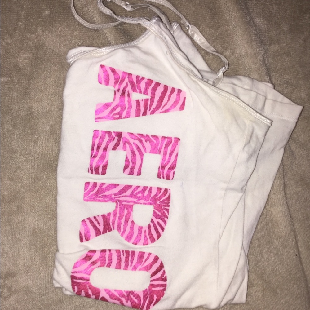 Cloths - Picture 3 of 4